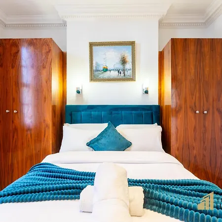 Griffin House Hotel-2